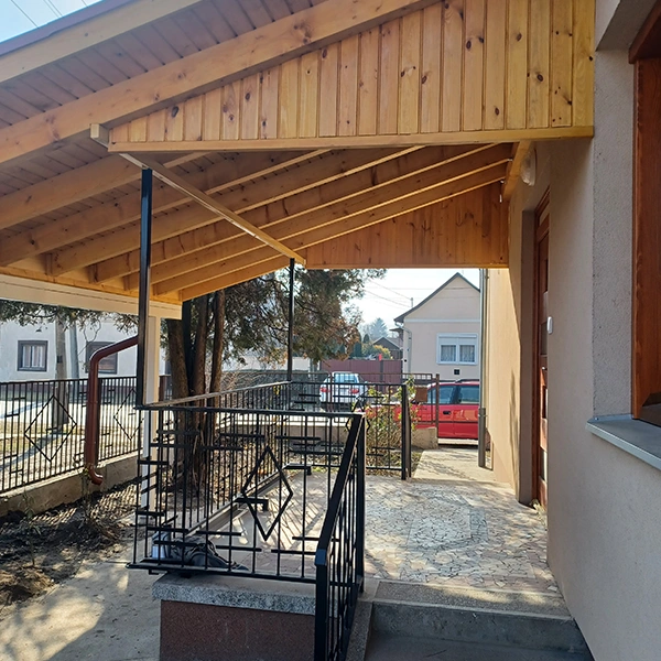 Fedett terasz - előtető